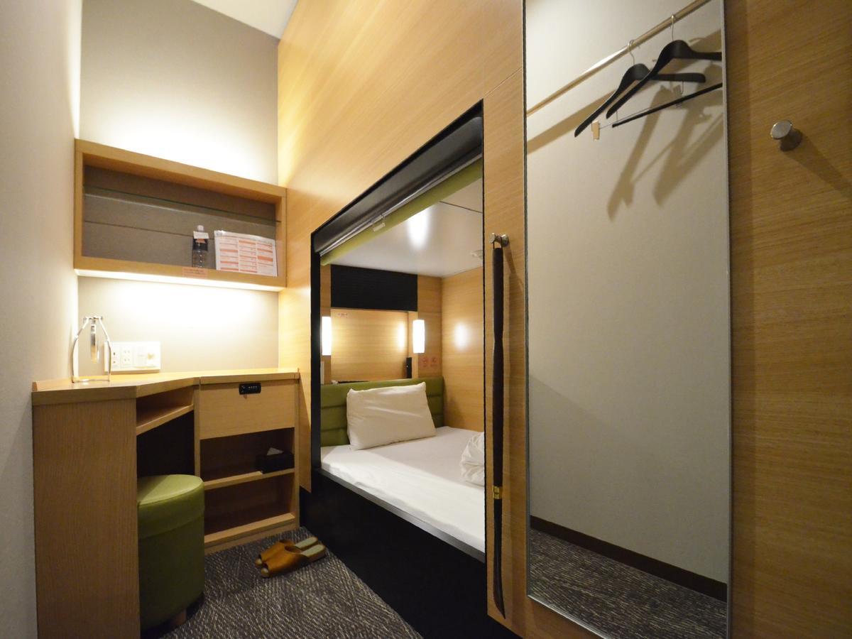 Global Cabin Tokyo Suidobashi Exterior foto