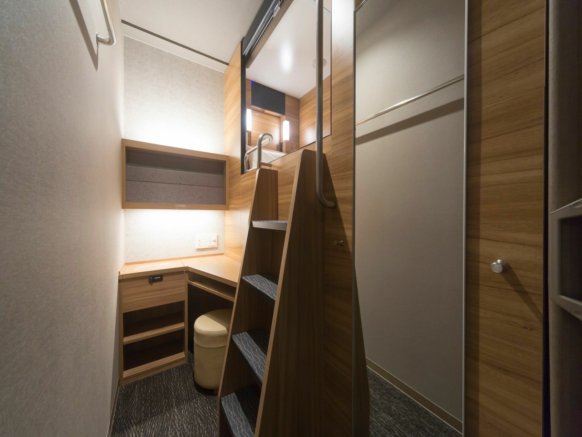 Global Cabin Tokyo Suidobashi Exterior foto